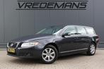 Volvo V70 2.4D Kinetic, Auto's, Volvo, Voorwielaandrijving, Euro 5, Gebruikt, Beige