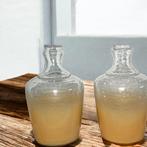 2 glazen gistflessen/vazen, Overige kleuren, Ophalen of Verzenden, Minder dan 50 cm, Glas