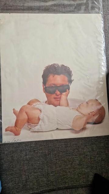 Foto van Barry Hay met zijn baby, gelimiteerde oplage beschikbaar voor biedingen