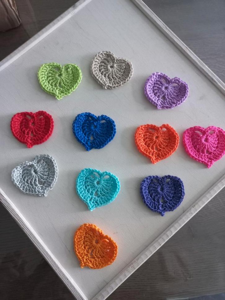 Gehaakte Hartjes - 11 stuks, Hobby en Vrije tijd, Breien en Haken, Nieuw, Haken, Overige typen, Ophalen of Verzenden