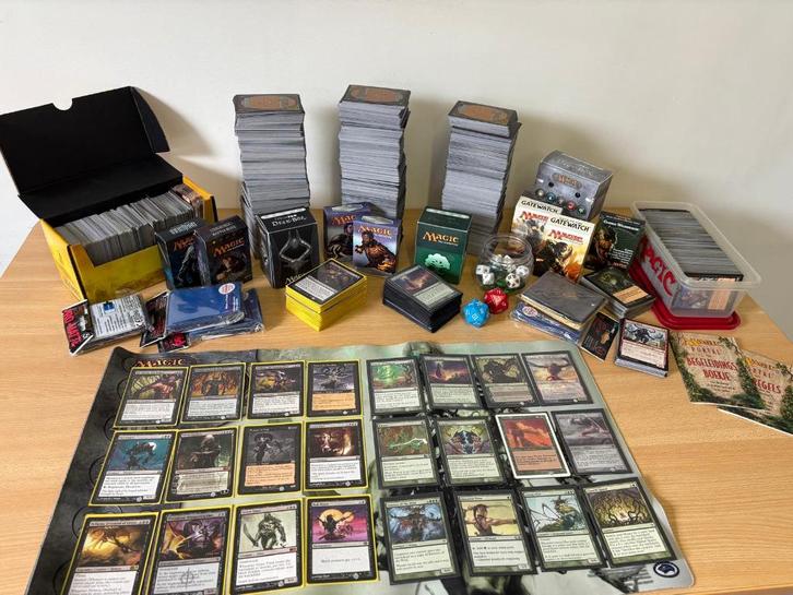 Magic: The Gathering verzameling – 3500 kaarten – met decks, Hobby en Vrije tijd, Verzamelkaartspellen | Magic the Gathering, Zo goed als nieuw