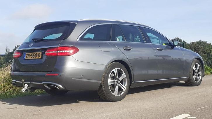 ‼mercedes E 200 stationwagen AUTOMAAT benzine 184pk TOPSTAAT, Auto's, Mercedes-Benz, Bedrijf, 200-Serie, ABS, Achteruitrijcamera