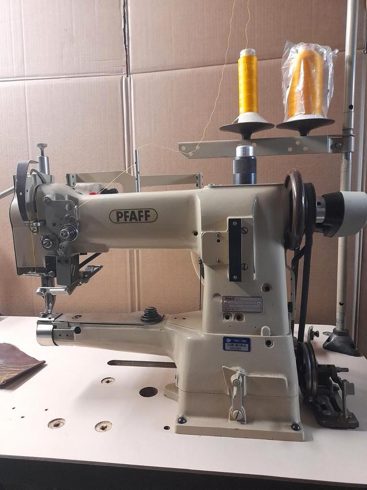 Pfaff 335 vrije arm volautomaat, Hobby en Vrije tijd, Naaimachines en Toebehoren, Gebruikt, Naaimachine, Pfaff, Ophalen