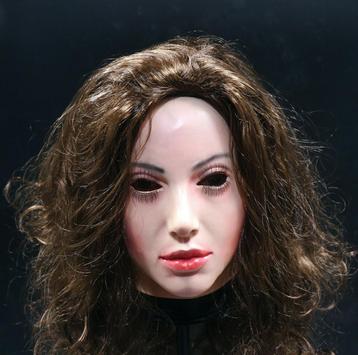 Dames Gezicht Masker Met Bruine Pruik Vrouwen Hoofd Latex beschikbaar voor biedingen