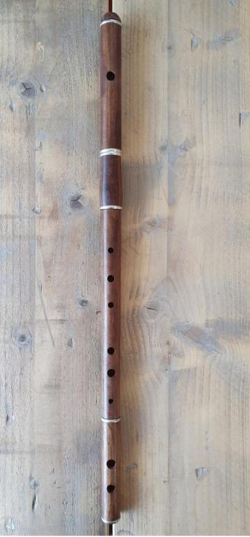 Houten Ierse Fluit beschikbaar voor biedingen