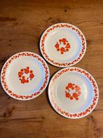 Vintage Arcopal Lotus borden 3 stuks, Verzamelen, Retro, Ophalen of Verzenden, Overige typen