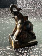 Zeer fraaie metalen olifant. 11 cm. hoog., Ophalen of Verzenden, Gebruikt, Wild dier, Beeldje of Figuurtje