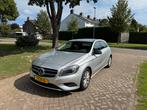 Mercedes Benz A-Klasse A180 1.6 Blue EFF Aut7 2014 Grijs, Auto's, 65 €/maand, 4 cilinders, Leder en Stof, 122 pk