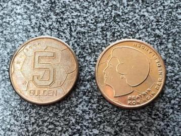 2 stuks 5 gulden munt EK2000 beschikbaar voor biedingen
