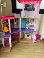 Barbie huis ZGAN!!, Poppenhuis, Ophalen of Verzenden, Zo goed als nieuw