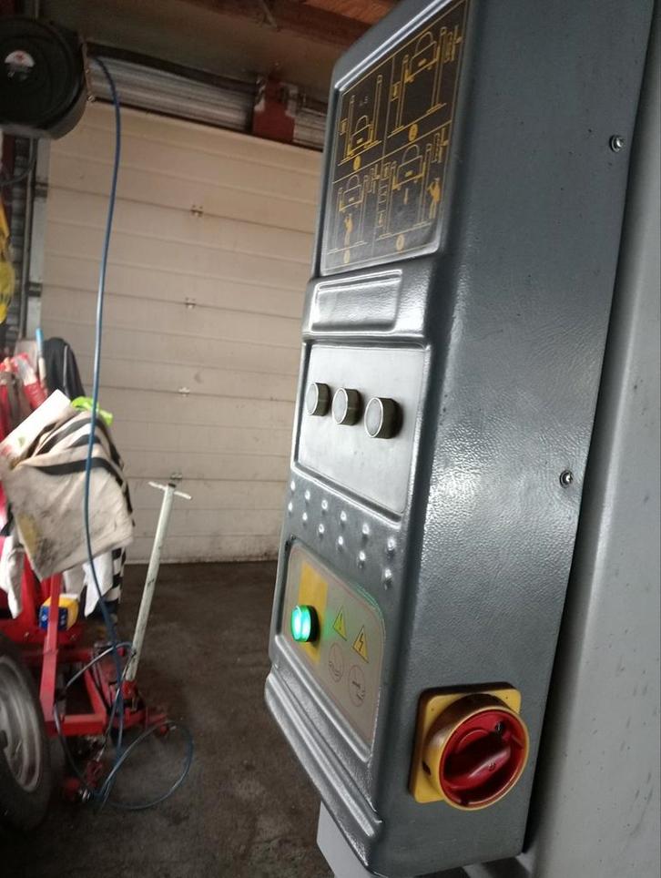 Autolift / Hefbrug, Zakelijke goederen, Machines en Bouw | Industrie en Techniek, Ophalen