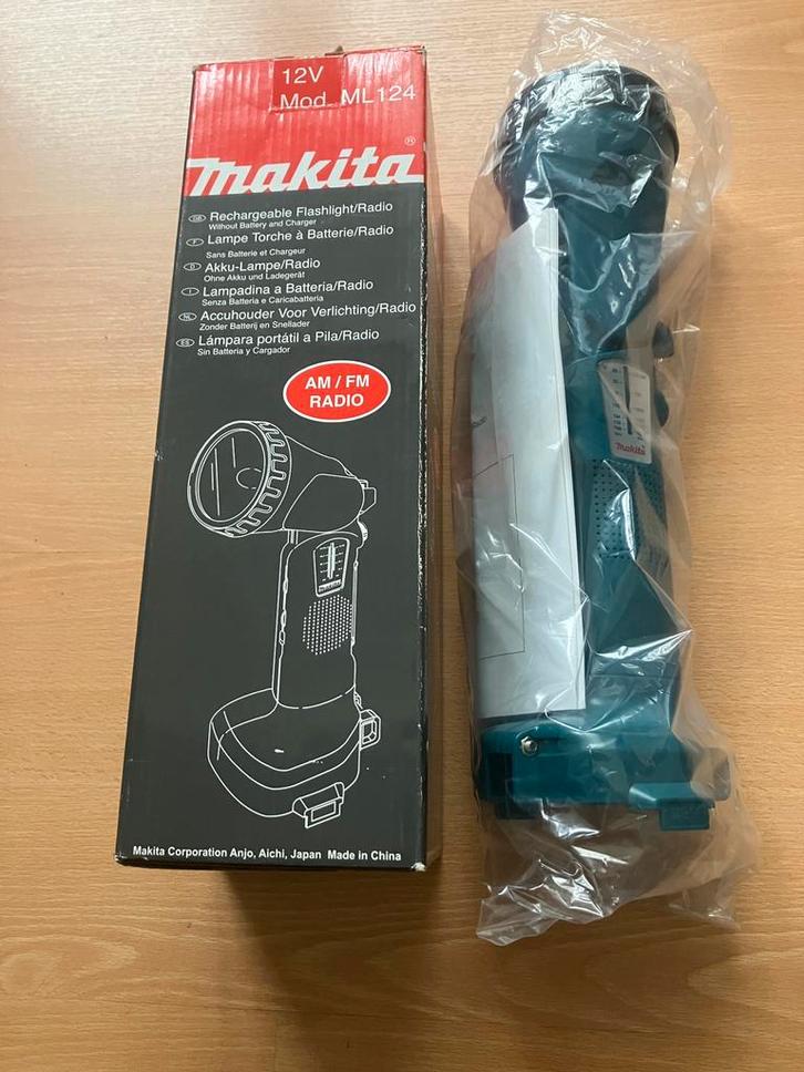 MAKITA ML124 zaklamp+radio 12V- *nieuw*, Doe-het-zelf en Verbouw, Gereedschap | Boormachines, Nieuw, Overige typen, Ophalen