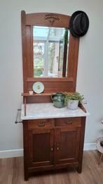 Antieke kast met marmeren blad, Ophalen