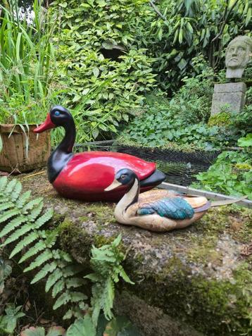 Decoratieve eenden beschikbaar voor biedingen