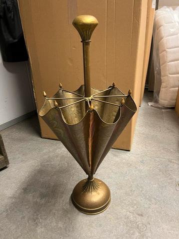 Vintage messing parapluhouder beschikbaar voor biedingen