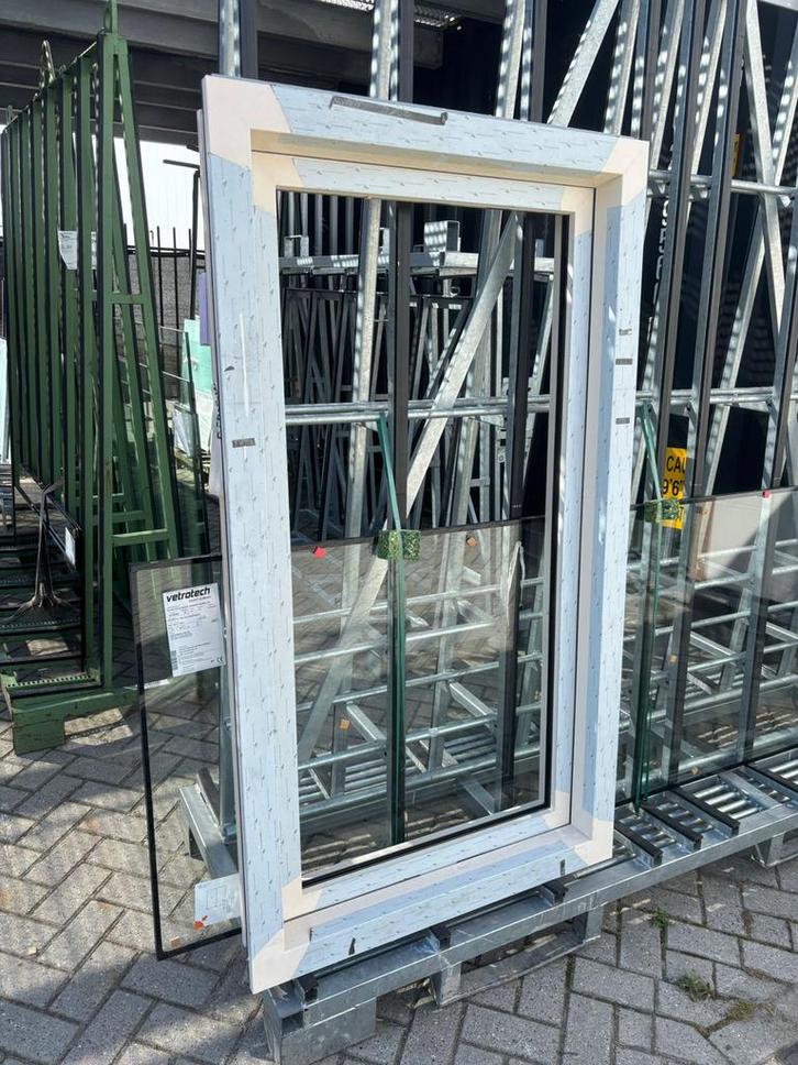 Nieuw Kunststof Draaikiepraam HR++ - Verkeerd Besteld, Doe-het-zelf en Verbouw, Glas en Ramen, Nieuw, Gevelraam of Ruit, 160 cm of meer