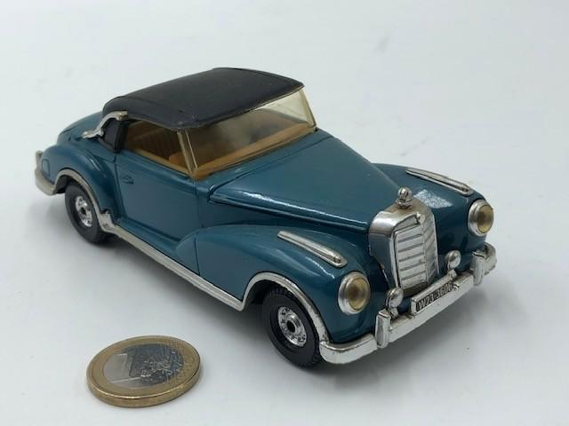 Mercedes 300S, Corgi, Hobby en Vrije tijd, Modelauto's | 1:32, Gebruikt, Auto, Corgi, Ophalen of Verzenden