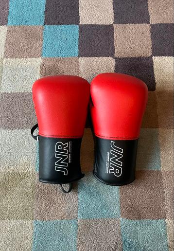 Zwart/Rode Kinderbokshandschoenen 4oz beschikbaar voor biedingen