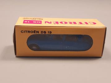 Citroën DS19 berline 1:43 Metosul   beschikbaar voor biedingen
