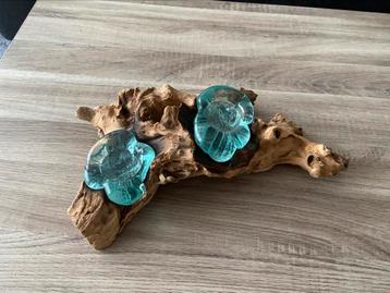 Unieke decoratieve houten boomstronkjes met glazen houders beschikbaar voor biedingen