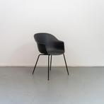 1 Gubi Bat stoel Zwart Nieuw, Huis en Inrichting, Stoelen, Niet ingevuld, Niet ingevuld, Nieuw, Niet ingevuld