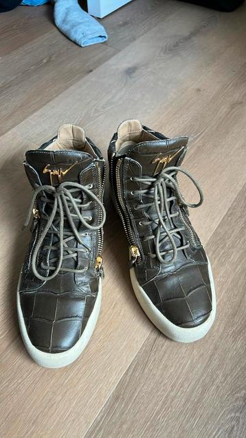 Guiseppe Zanotti schoenen beschikbaar voor biedingen