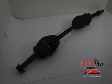 Aandrijfas rechts-voor van een Nissan Almera beschikbaar voor biedingen