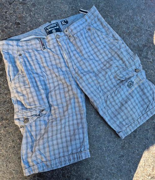 Korte broek merk: Twinlife, maat XL voor 7.50euro., Kleding | Heren, Broeken en Pantalons, Zo goed als nieuw, Maat 56/58 (XL)