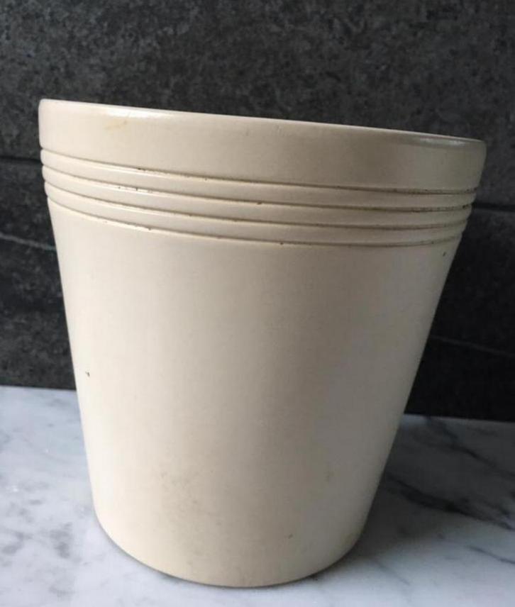 Vintage bloempotten wit diverse gestreepte keramiek, Tuin en Terras, Bloempotten, Zo goed als nieuw, Terracotta, Binnen, Minder dan 40 cm