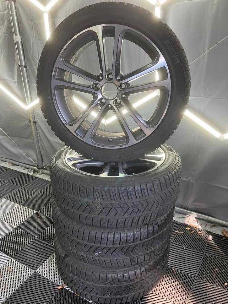 18 inch originele Mercedes C-klasse velgen met winterbanden, Auto-onderdelen, Banden en Velgen, Banden en Velgen, Winterbanden