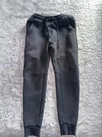 Nike tech fleece broek zwart Maat M, Kleding | Heren, Sportkleding, Maat 48/50 (M), Zwart, Ophalen of Verzenden, Zo goed als nieuw