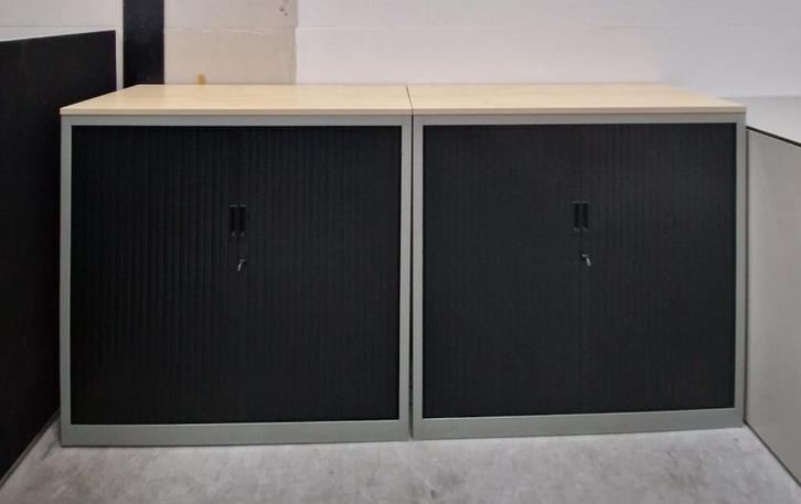 2 grijze/grenen archiefkasten met sleutel, Huis en Inrichting, Kasten | Roldeurkasten en Archiefkasten, Zo goed als nieuw, 100 tot 150 cm