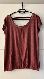 Lola & Liza bordeaux T-shirt met studs, Maat 42/44 (L), Ophalen of Verzenden, Zo goed als nieuw, Korte mouw