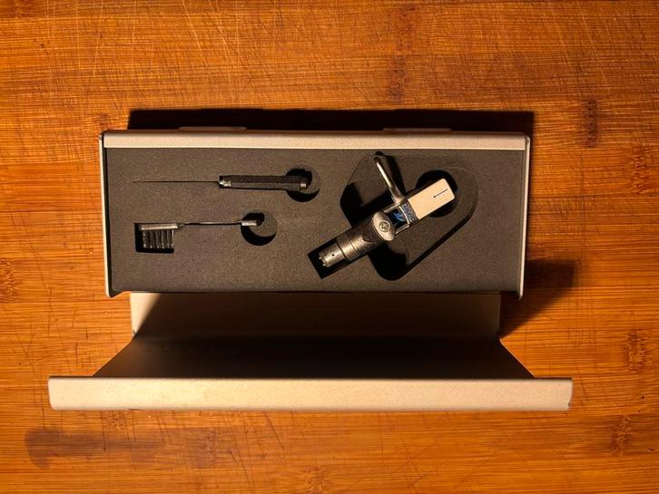 2 x Shure Whitelabel Element en Naald, Audio, Tv en Foto, Platenspelers, Zo goed als nieuw, Platenspeler-onderdeel, Overige merken
