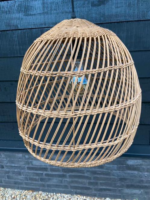 Grote rieten hanglamp pitriet incl grote lampbol boho, Huis en Inrichting, Lampen | Hanglampen, Gebruikt, Minder dan 50 cm, Overige materialen