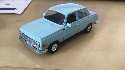 WARTBURG DDR -1989 A ALS NIEUW OOST EUROPA IS POPULAIR HOOR!, Hobby en Vrije tijd, Modelauto's | 1:43, Zo goed als nieuw, Auto