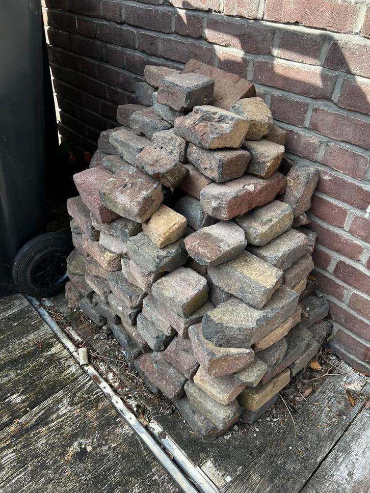 Oude waaltjes diverse lengtes en kleuren, Tuin en Terras, Tegels en Klinkers, Gebruikt, Klinkers, Overige materialen, Ophalen