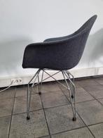 Design eetkamer stoelen 6 stuks, Huis en Inrichting, Ophalen, Zo goed als nieuw, Metaal, Grijs