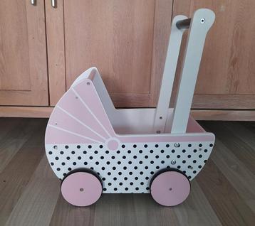 Houten poppenwagen van de Hema. beschikbaar voor biedingen