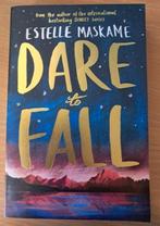 Dare to fall - Estelle Maskame, Zo goed als nieuw, Nederland, Ophalen of Verzenden, Estelle Maskame
