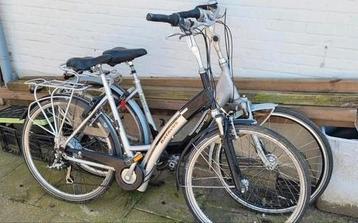 2 oude electrische fietsen beschikbaar voor biedingen