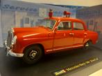 Mercedes 180 Ponton Fire car rood Revell metal 1:18 KRD, Hobby en Vrije tijd, Modelauto's | 1:18, Ophalen of Verzenden, Zo goed als nieuw