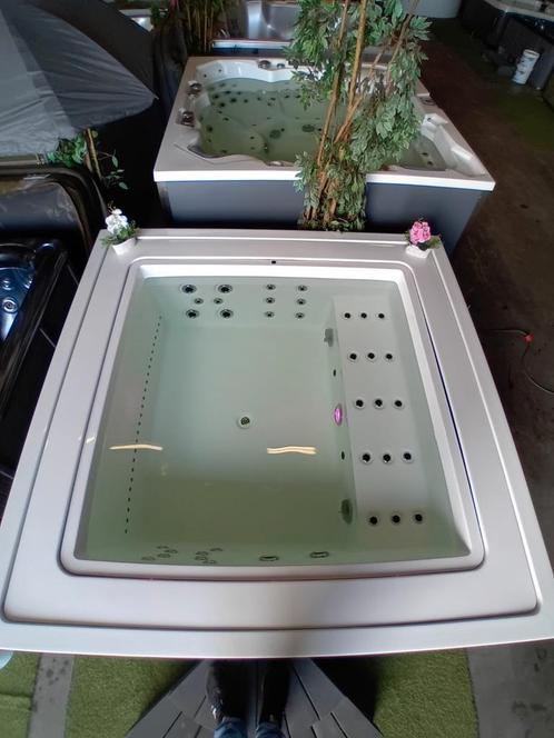 Infinitas spa 6 persoons jacuzzi🤩NERGENS  GOEDKOPER‼️, Tuin en Terras, Bubbelbaden en Hottubs, Zo goed als nieuw, Filter, Ophalen of Verzenden