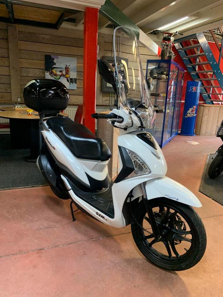 Gebro scooters: Sym symphony ST 25km SNOR wit BJ2015, Fietsen en Brommers, Scooters | SYM, Gebruikt, Overige modellen, Maximaal 25 km/u