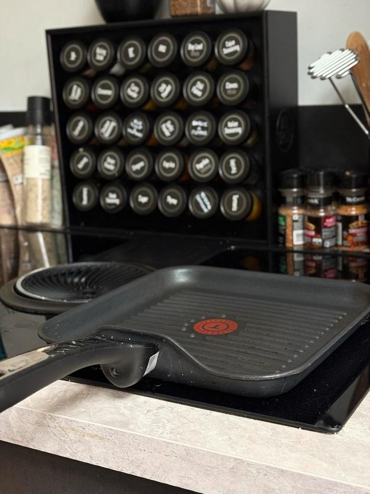 Tefal Grillpan - Zo goed als nieuw!, Huis en Inrichting, Keuken | Potten en Pannen, Zo goed als nieuw, Koekenpan of Braadpan, Aluminium