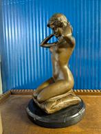 Bronzen beeld naar Paul Ponsard. Vrouw met parels, Ophalen of Verzenden