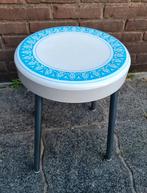Carrara & Matta design kruk zitkruk met nostalgische print, Huis en Inrichting, Krukjes, Ophalen, Gebruikt, Kunststof