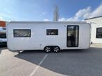Adria Astella 644 - Nieuwstaat, Vol Opties, Carport gestald!, 7 tot 8 meter, Airco, Adria, Tot en met 6