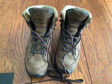 Hoge dames  wandelschoenen beschikbaar voor biedingen