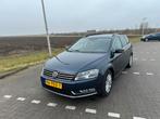 Volkswagen Passat 1.6 TDI 77KW Bluemotion Variant 2011 Blauw, Auto's, Voorwielaandrijving, Euro 5, Stof, Zwart